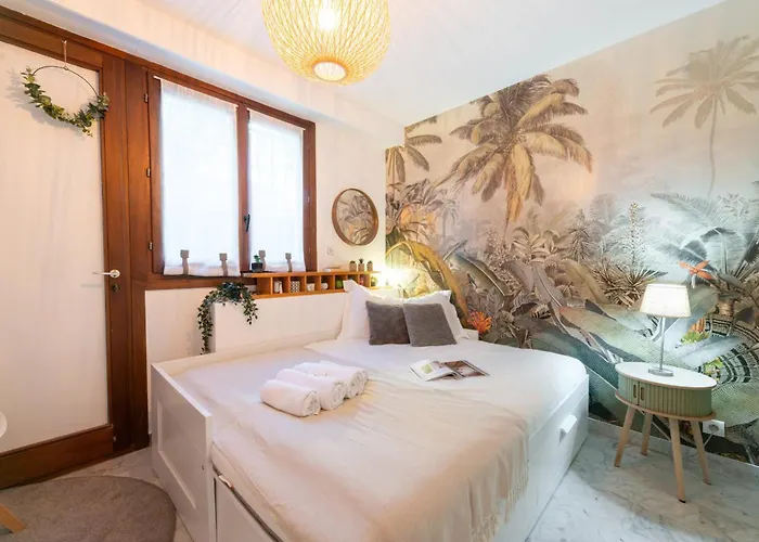 3-br With Private Pool & Sea View カンヌ