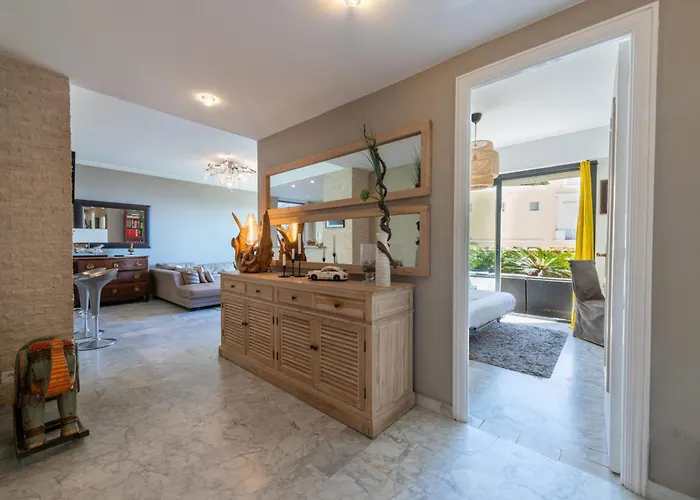 アパート 3-br With Private Pool & Sea View