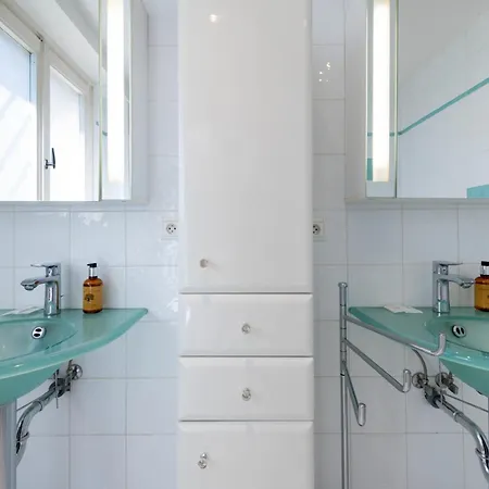 3-br With Private Pool & Sea View