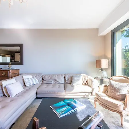 3-br With Private Pool & Sea View Cannes