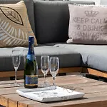 3-br With Private Pool & Sea View Cannes