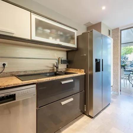 Апартаменты 3-br With Private Pool & Sea View Канны