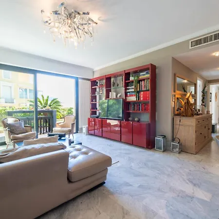 3-br With Private Pool & Sea View Апартаменты *